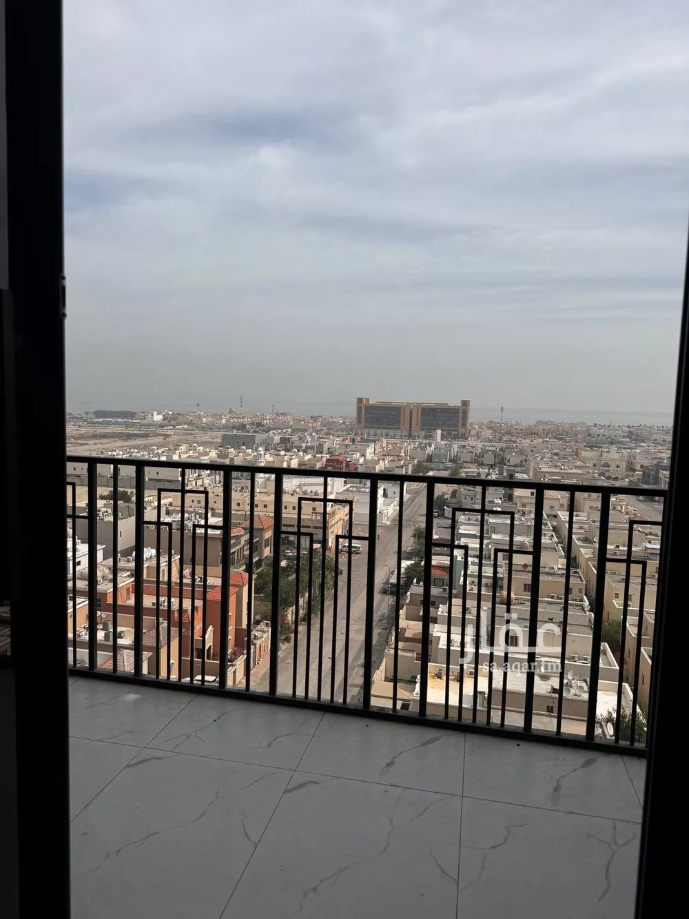 شقة للبيع في شارع الملك عبد الله بن عبدالعزيز, حي الشاطئ الغربي, مدينة الدمام, المنطقة الشرقية 1 صورة