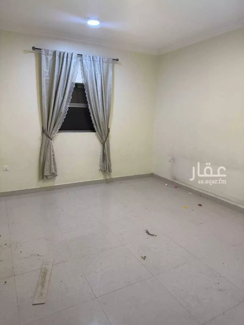شقة للإيجار في شارع ابن حيان ، حي منسوبي التعليم الأول ، الهفوف ، الاحساء 1 صورة