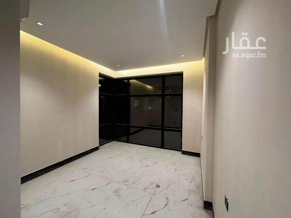شقة للبيع في شارع الملك عبد الله بن عبدالعزيز, حي الشاطئ الغربي, مدينة الدمام, المنطقة الشرقية 1 صورة