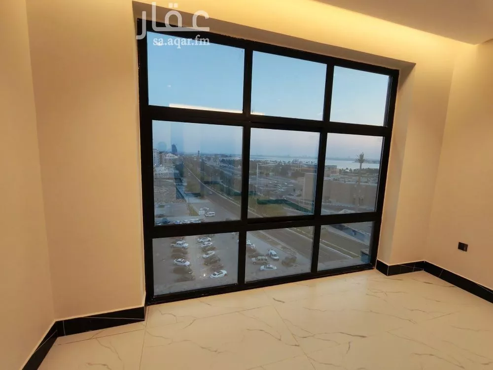 شقة للبيع في شارع الملك عبد الله بن عبدالعزيز, حي الشاطئ الغربي, مدينة الدمام, المنطقة الشرقية 1 صورة