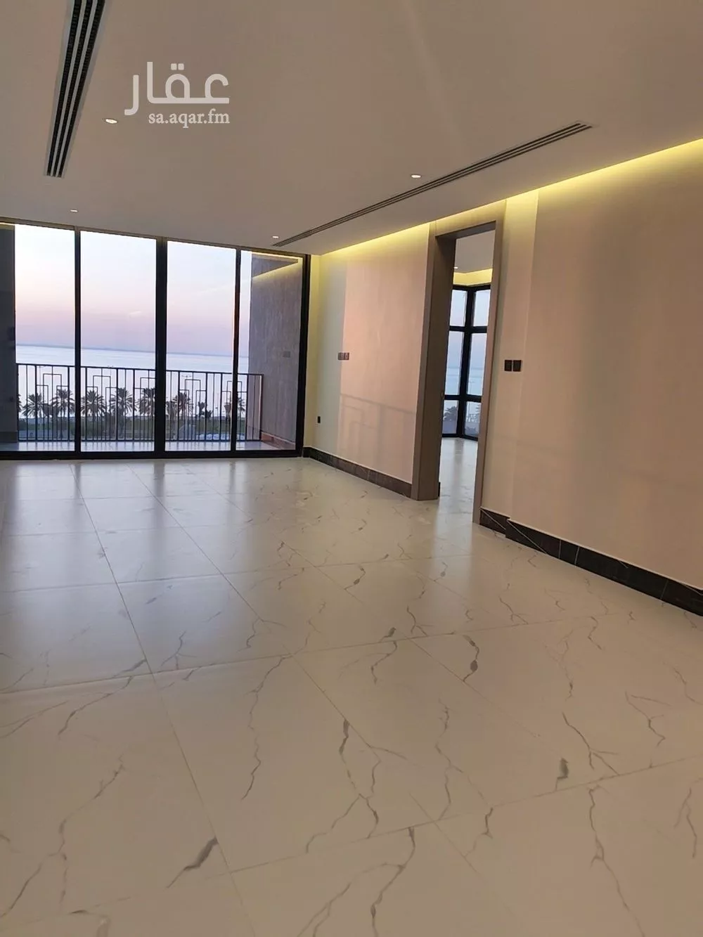 شقة للبيع في شارع الملك عبد الله بن عبدالعزيز, حي الشاطئ الغربي, مدينة الدمام, المنطقة الشرقية 1 صورة