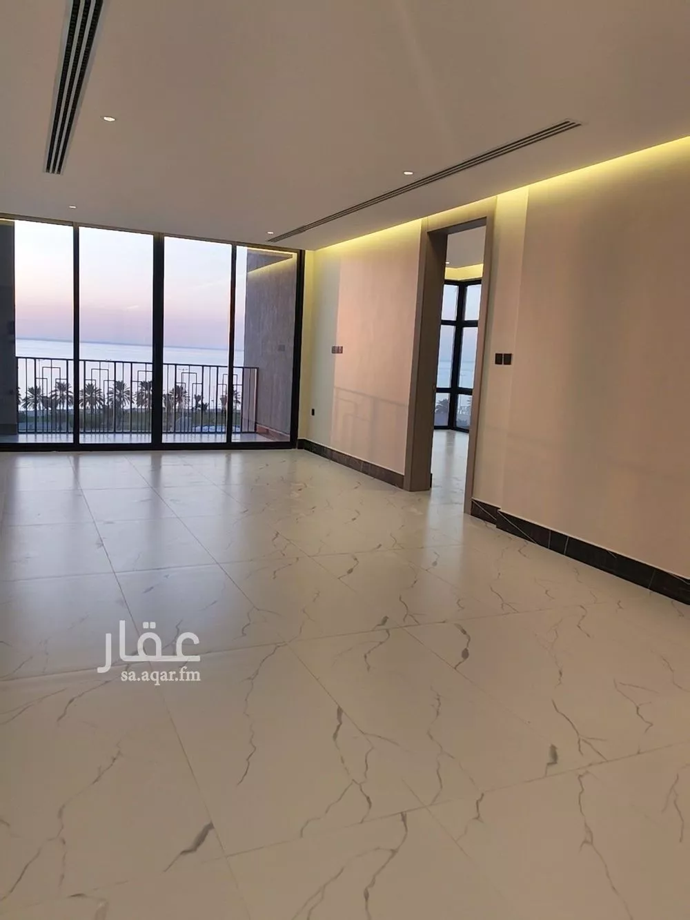 شقة للبيع في شارع الملك عبد الله بن عبدالعزيز, حي الشاطئ الغربي, مدينة الدمام, المنطقة الشرقية 1 صورة