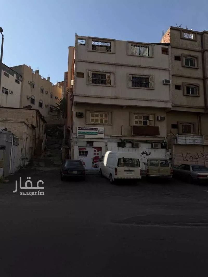 عمارة للبيع في شارع تهامة, حي العقيق, مدينة امارة منطقة مكة المكرمة - الطائف, منطقة مكة المكرمة 1 صورة