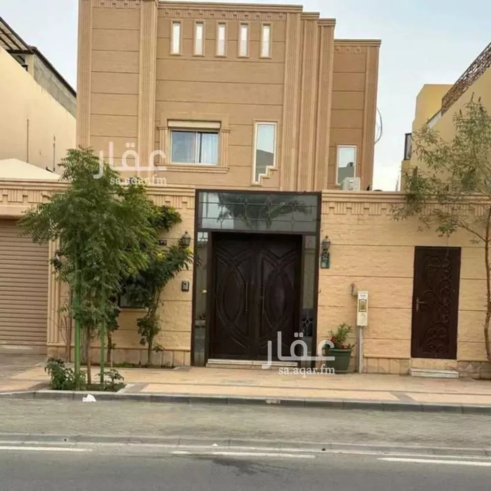 فيلا للبيع في شارع طريق المطار الفرعي, حي الفلاح, مدينة الرياض, منطقة الرياض 1 صورة