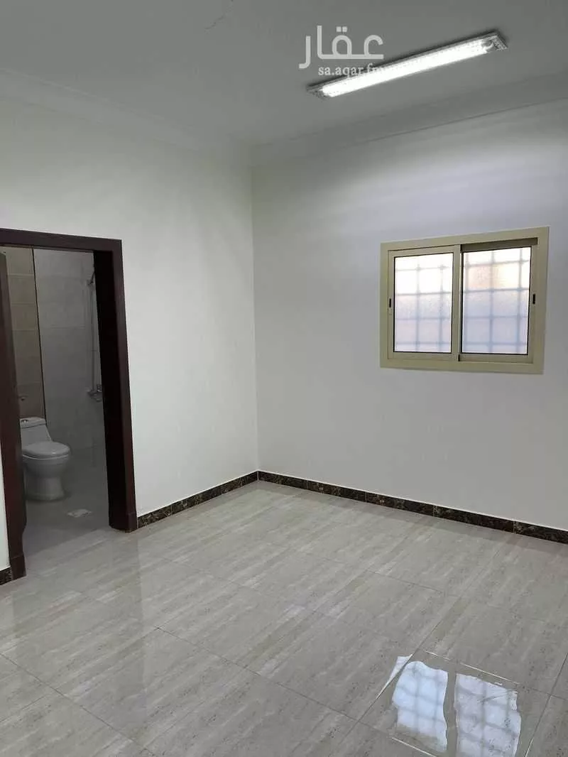 شقة للبيع في شارع صفيح, حي العزيزية, مدينة الرياض, منطقة الرياض 1 صورة