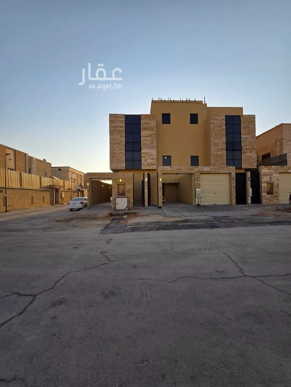 دور للبيع في شارع العوادي, حي الزهرة, مدينة الرياض, منطقة الرياض 1 صورة