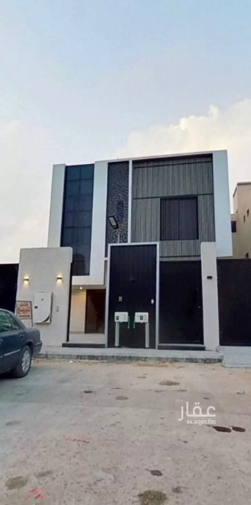 فيلا للبيع في شارع سليمان بن مراد, حي العارض, مدينة الرياض, منطقة الرياض 1 صورة