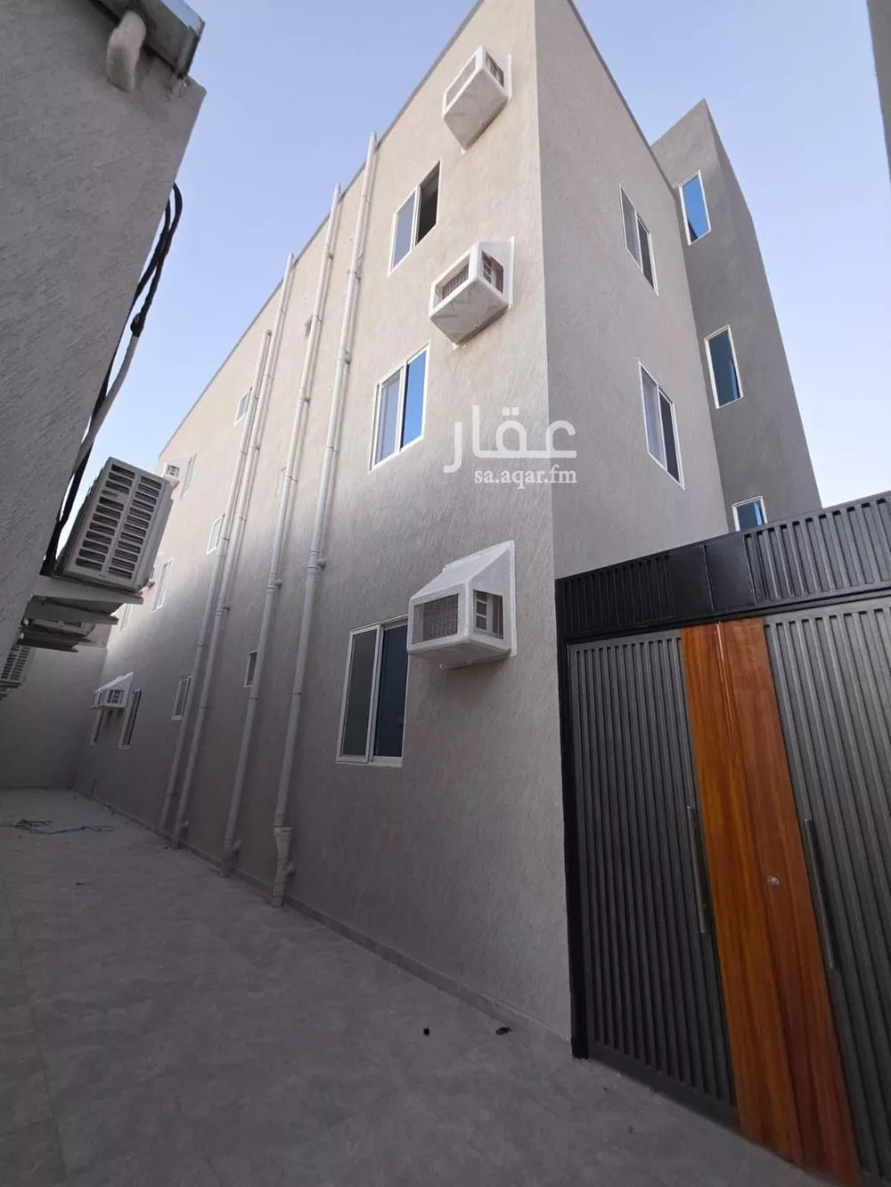 عمارة للإيجار في شارع بحير ابن سالم, حي الغراء, مدينة المدينة المنورة, منطقة المدينة المنورة 1 صورة