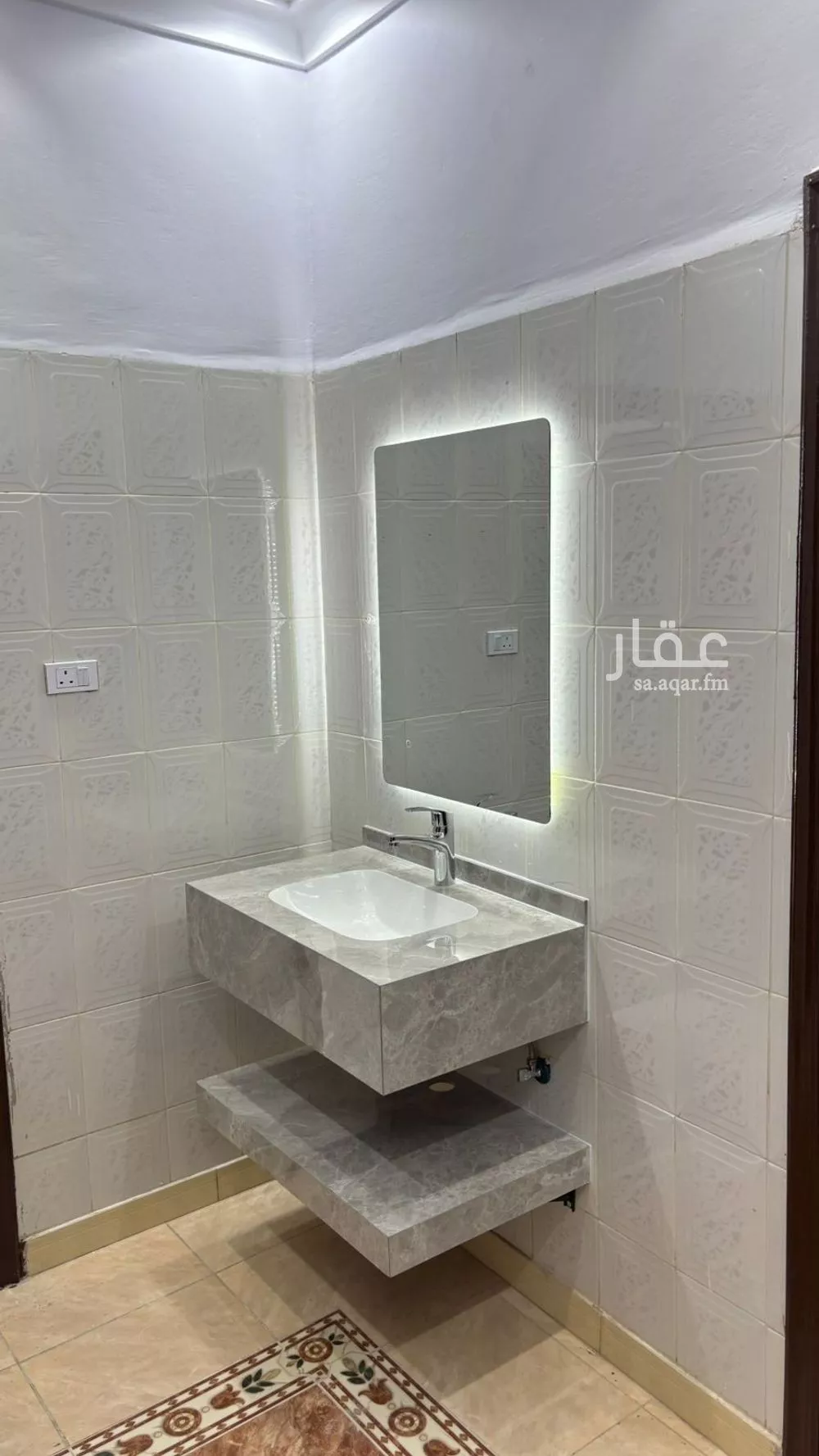 شقة للإيجار في شارع حبيبة بنت أبي امامه, حي العزيزية, مدينة المدينة المنورة, منطقة المدينة المنورة 1 صورة