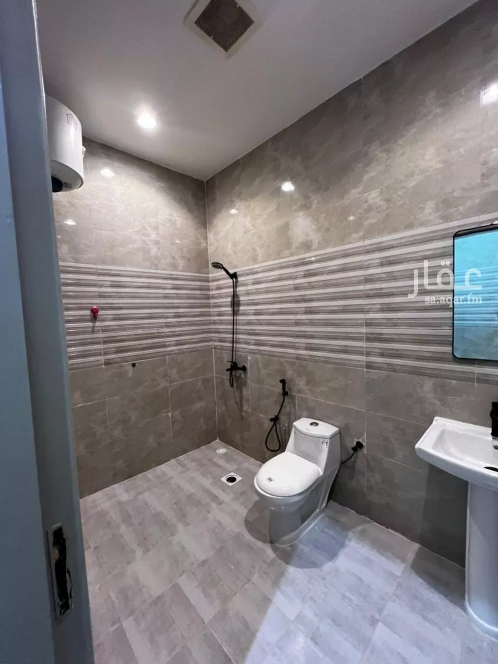 شقة للإيجار في شارع شهيد الدين ثم الوطن يحيى محمد يحيى الش, حي القيروان, مدينة الرياض, منطقة الرياض 1 صورة