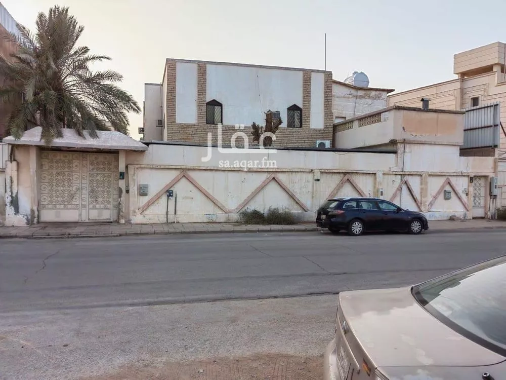 فيلا للبيع في شارع الإنشراح, حي الملز, مدينة الرياض, منطقة الرياض 1 صورة
