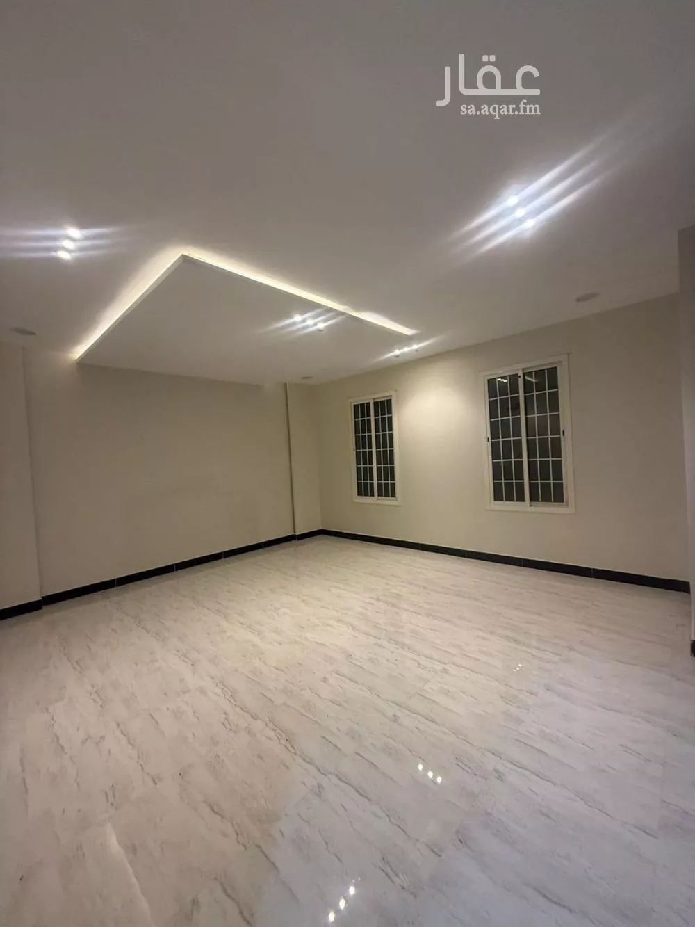 فيلا للإيجار في شارع إسحاق القيني, حي بدر, مدينة الرياض, منطقة الرياض 1 صورة