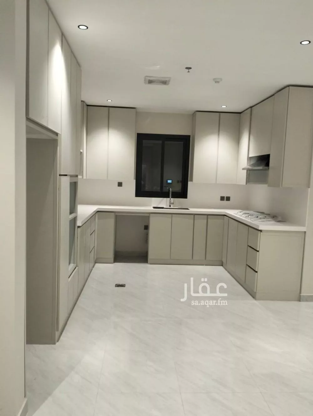 شقة للإيجار في شارع الحمر, حي العارض, مدينة الرياض, منطقة الرياض 1 صورة