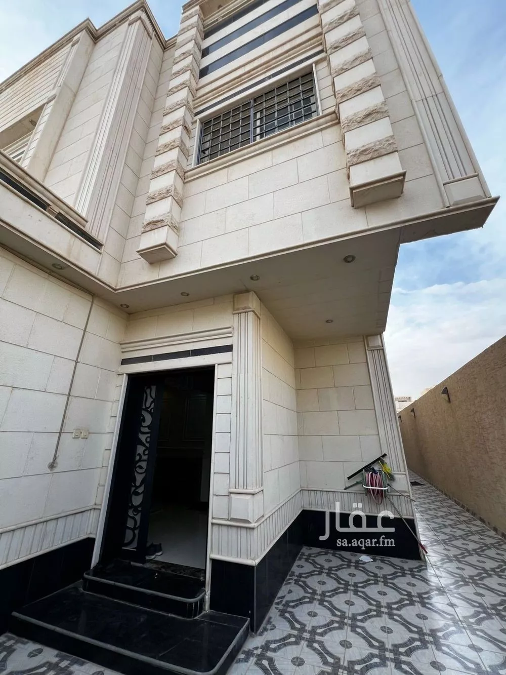 فيلا للبيع في شارع عيسى بن ابراهيم الربعي, حي العارض, مدينة الرياض, منطقة الرياض 1 صورة