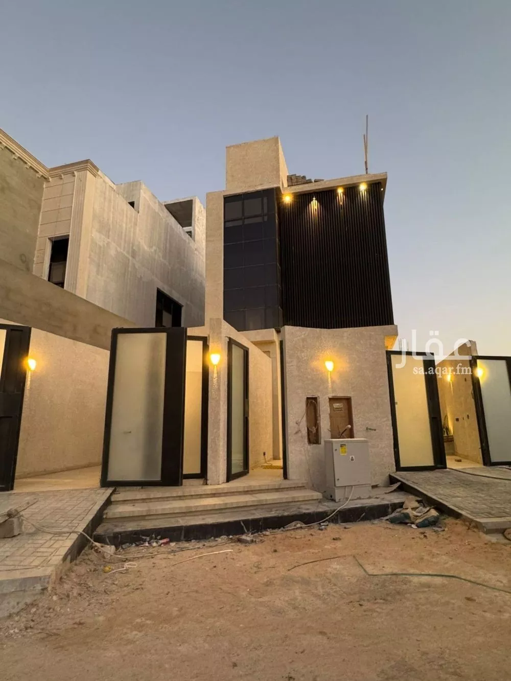 فيلا للبيع في شارع ابن أرقم النميري, حي المرجان, مدينة الرياض, منطقة الرياض 1 صورة