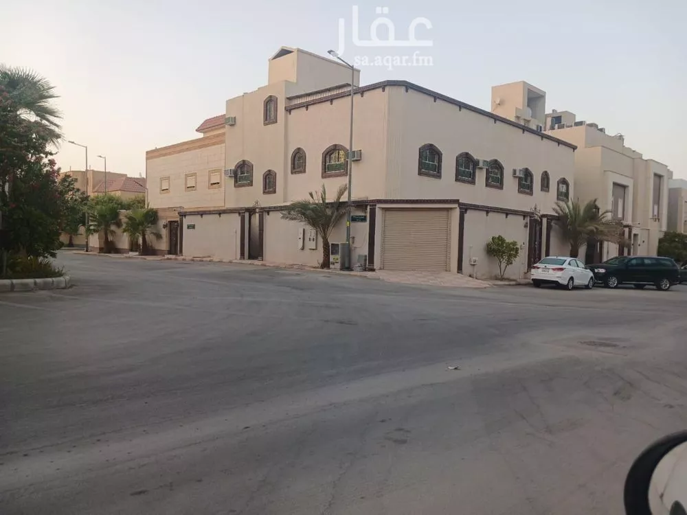 فيلا للبيع في شارع رقم 438, حي الملقا, مدينة الرياض, منطقة الرياض 1 صورة