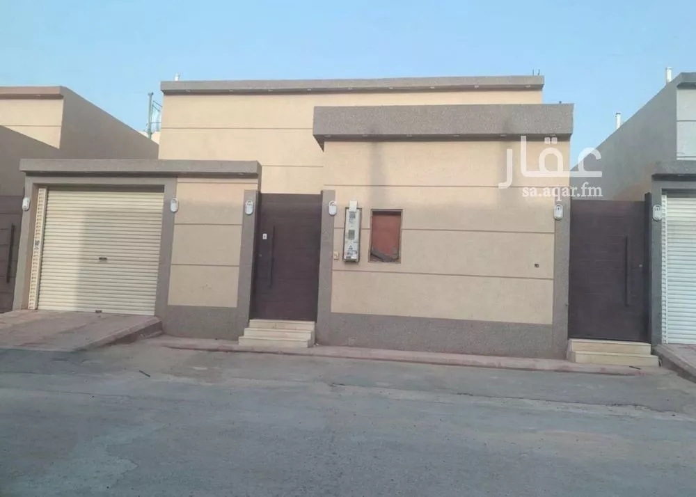 فيلا للبيع في شارع الحكيم السمرقندي, حي بدر, مدينة الرياض, منطقة الرياض 1 صورة