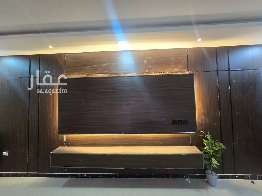 شقة للبيع في شارع اوس ابن قتادة, حي ضاحية الملك فهد, مدينة الدمام, المنطقة الشرقية 1 صورة