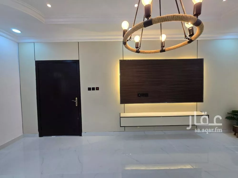 فيلا للبيع في شارع سعيد بن العاص, حي ضاحية الملك فهد, مدينة الدمام, المنطقة الشرقية 1 صورة