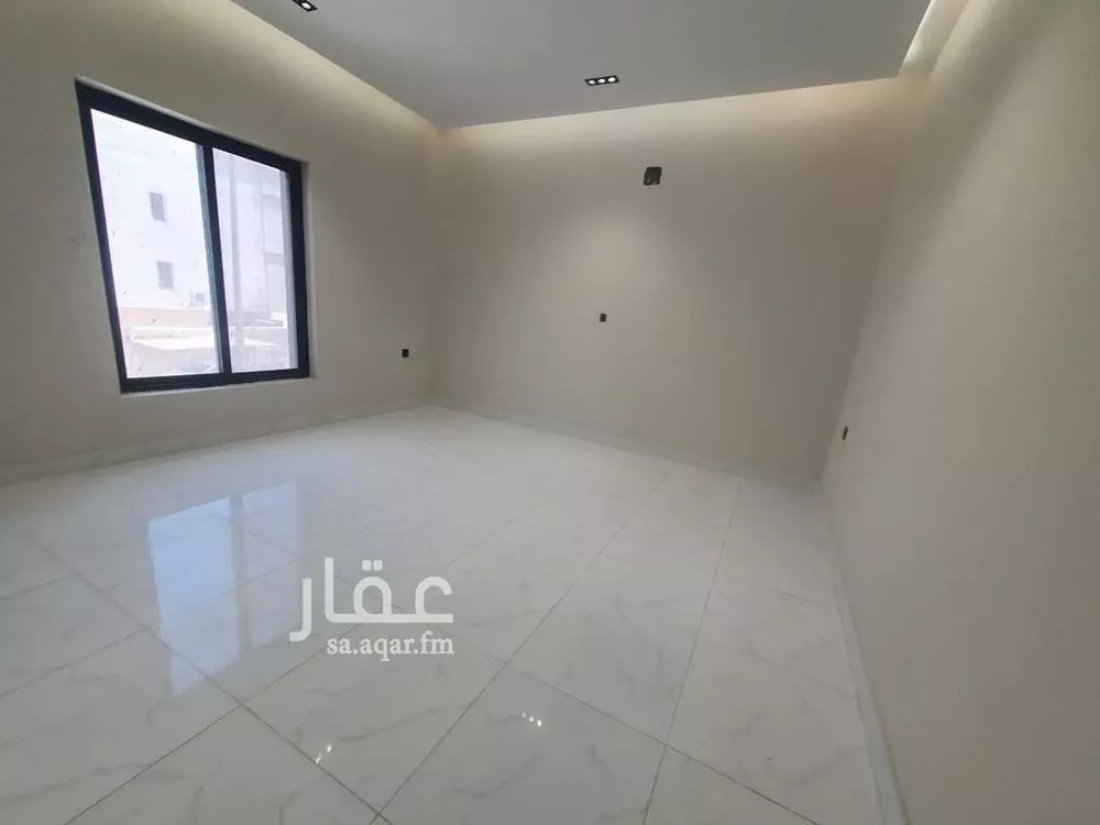 شقة للبيع في شارع الصناعة, حي الشعلة, مدينة الدمام, المنطقة الشرقية 1 صورة