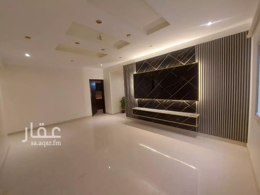 شقة للبيع في شارع القاره, حي الحمراء, مدينة الخبر, المنطقة الشرقية 1 صورة