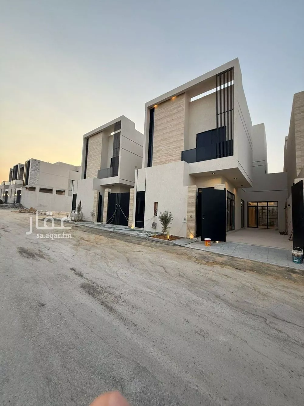 فيلا للبيع في شارع إسماعيل بن حماد, حي المهدية, مدينة الرياض, منطقة الرياض 1 صورة