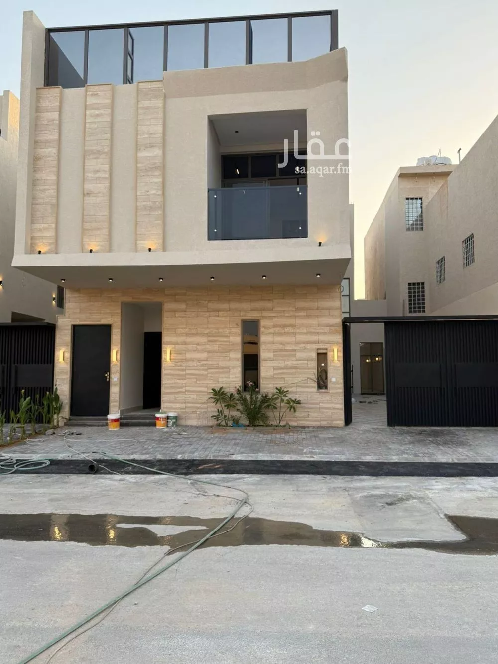 فيلا للبيع في شارع عمر بن عبدالقادر مفتي, حي المهدية, مدينة الرياض, منطقة الرياض 1 صورة