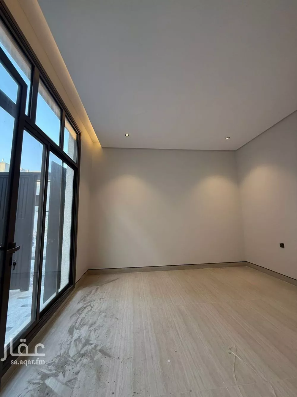 فيلا للبيع في شارع عمر بن عبدالقادر مفتي, حي المهدية, مدينة الرياض, منطقة الرياض 1 صورة