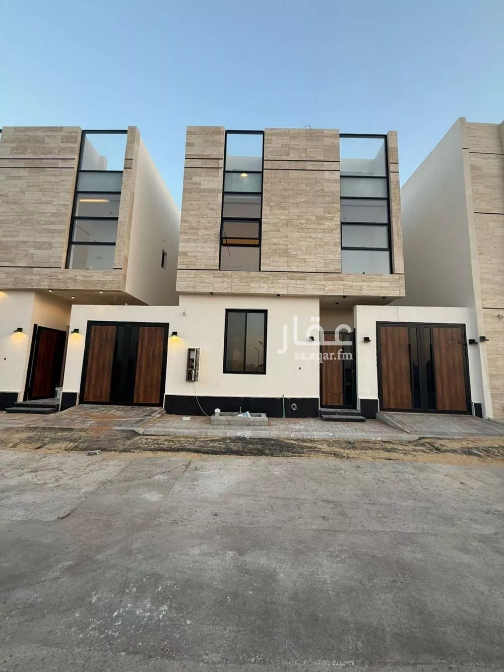 فيلا للبيع في شارع قطب الدين بن السلطان, حي المهدية, مدينة الرياض, منطقة الرياض 1 صورة