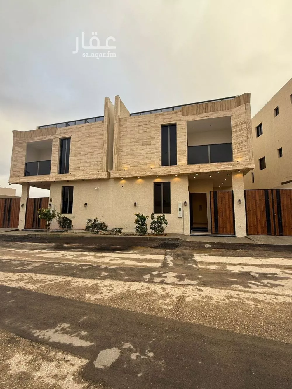 فيلا للبيع في شارع قطب الدين بن السلطان, حي المهدية, مدينة الرياض, منطقة الرياض 1 صورة