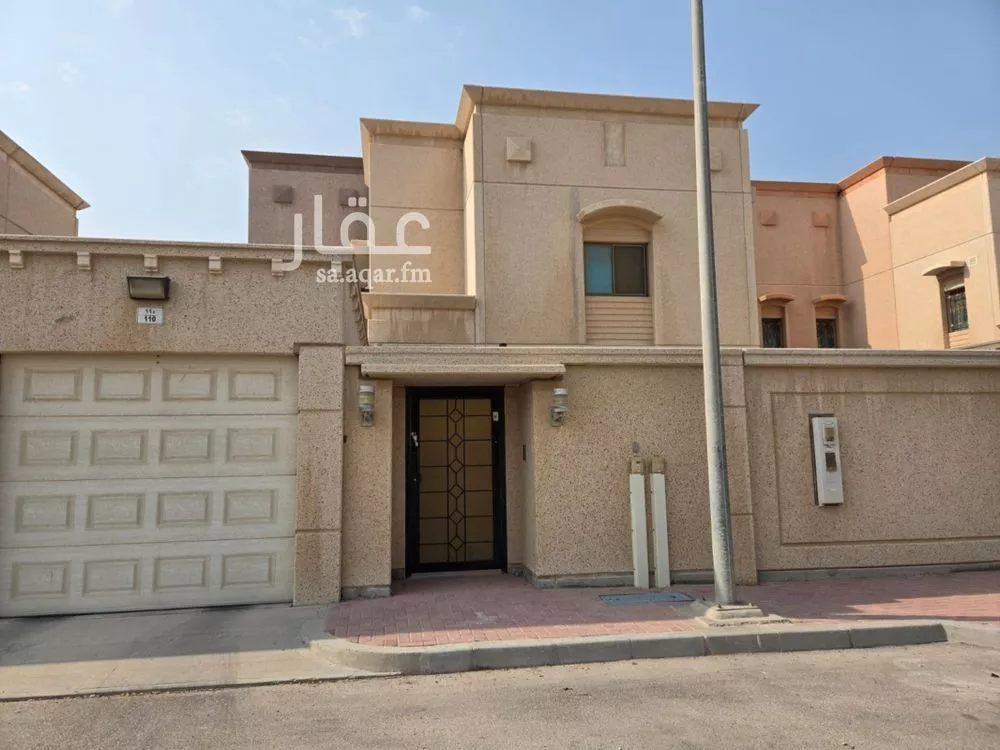 فيلا للبيع في شارع شارع الرفيعة, حي جلمودة, مدينة مدينه الجبيل الصناعيه, المنطقة الشرقية 1 صورة