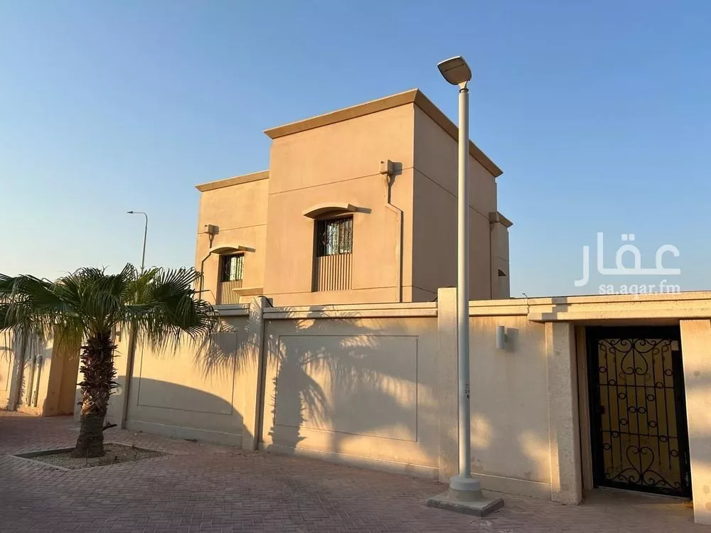 فيلا للبيع في شارع الوسيع, حي جلمودة, مدينة مدينه الجبيل الصناعيه, المنطقة الشرقية 1 صورة