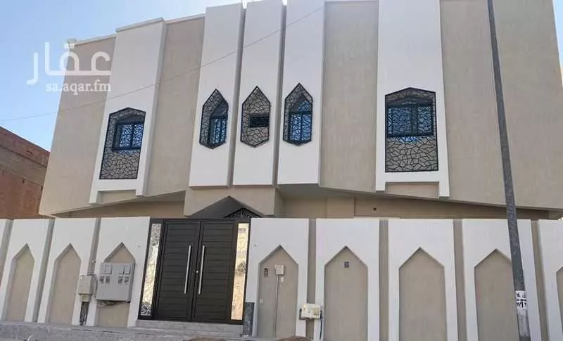 عمارة للبيع في حي ، شارع مسلم بن عبدالله الجهني ، حي عروة ، المدينة المنورة ، منطقة المدينة المنورة 1 صورة