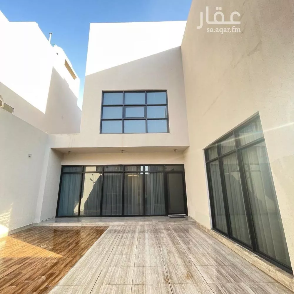 فيلا للإيجار في شارع علي بن إبراهيم, حي الرمال, مدينة الرياض, منطقة الرياض 1 صورة