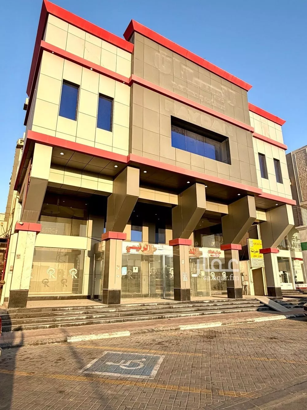 عمارة للإيجار في شارع ابو بكر الصديق, حي أحد, مدينة الدمام, المنطقة الشرقية 1 صورة