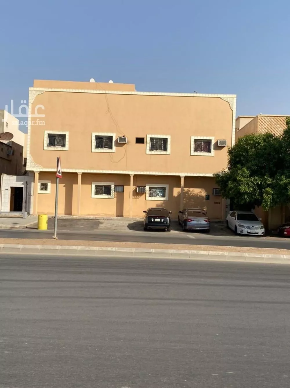 عمارة للبيع في شارع عبدالله بن الزبير, حي العريجاء الغربي, مدينة الرياض, منطقة الرياض 1 صورة