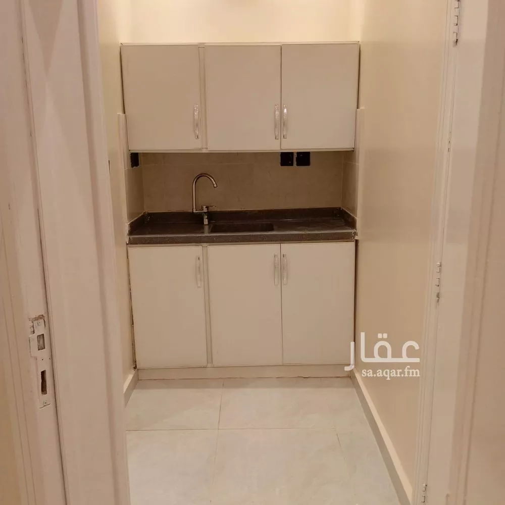 شقة للإيجار في شارع وادي المناقب, حي الشهداء, مدينة الرياض, منطقة الرياض 1 صورة