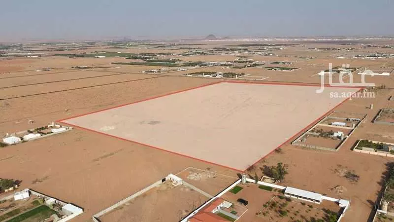 أرض للبيع في شارع المربع الذهبي, حي القاعد, مدينة القاعد, منطقة حائل 1 صورة