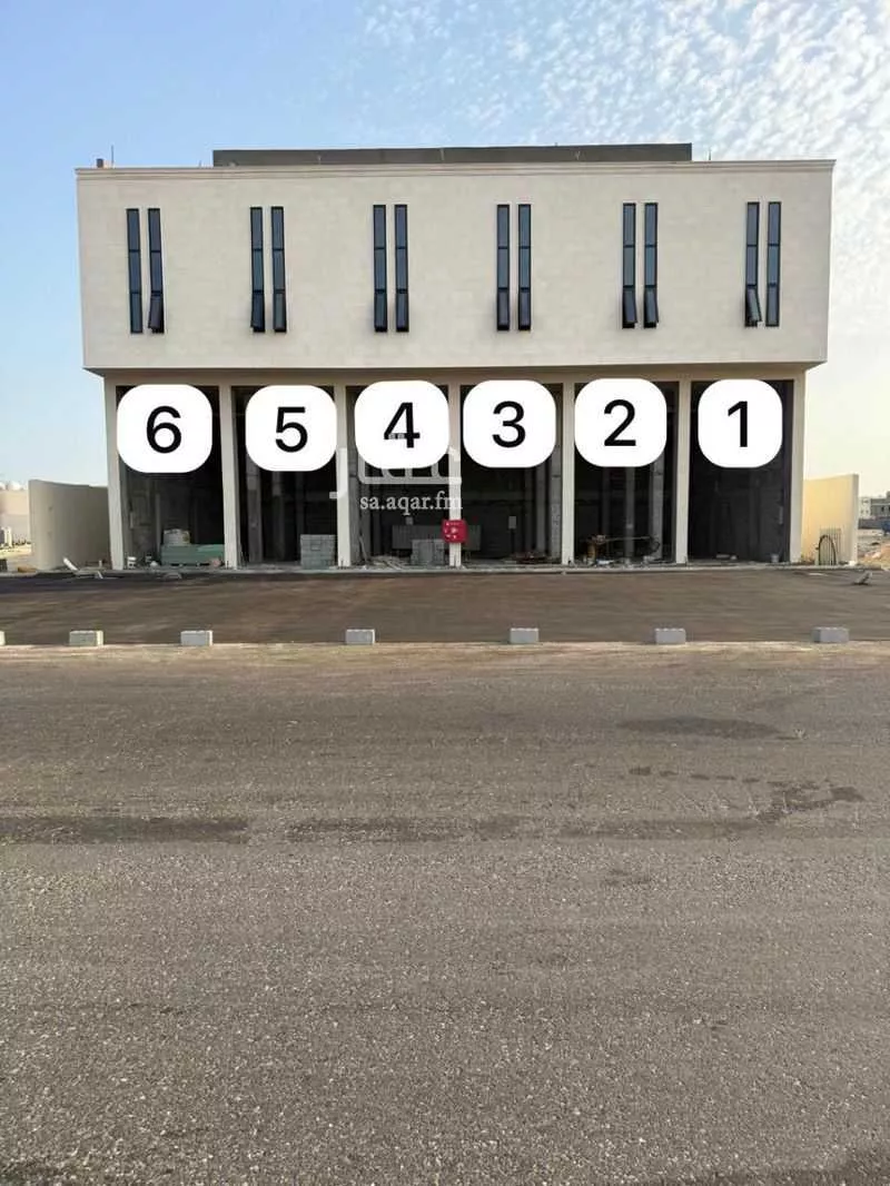 محل للإيجار في شارع خالد بن سنان, حي الصواري, مدينة الخبر, المنطقة الشرقية 1 صورة