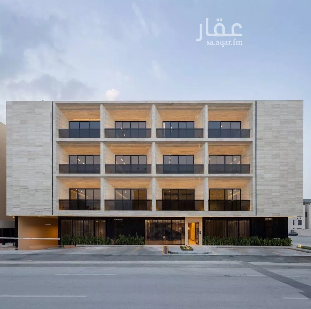 دور للبيع في شارع رقم 319, حي الملقا, مدينة الرياض, منطقة الرياض 1 صورة