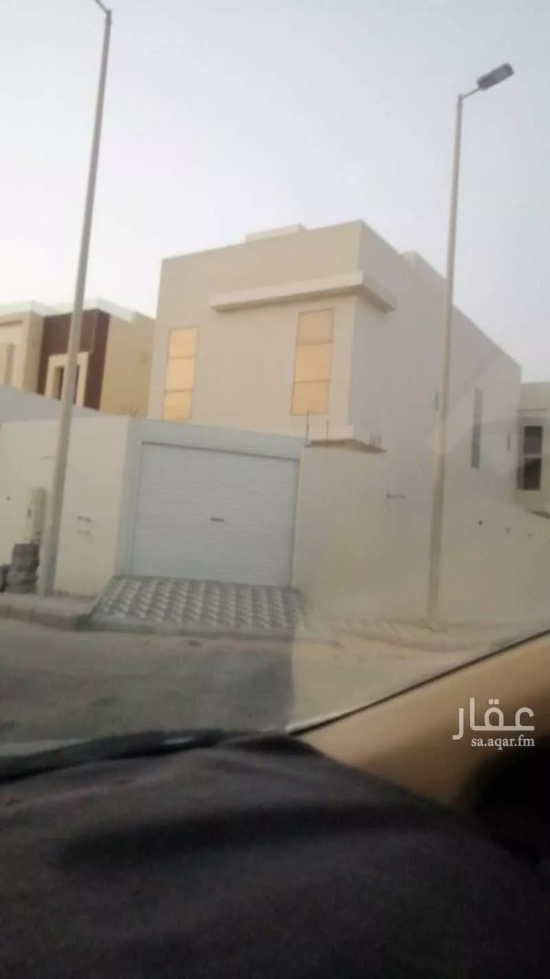 فيلا للبيع في شارع السد, حي البحيرة, مدينة الخبر, المنطقة الشرقية 1 صورة