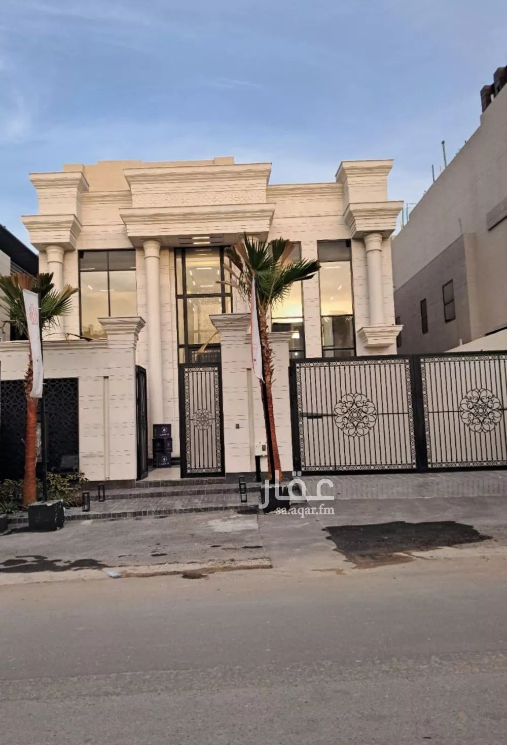 فيلا للبيع في شارع رقم 69, حي الملقا, مدينة الرياض, منطقة الرياض 1 صورة