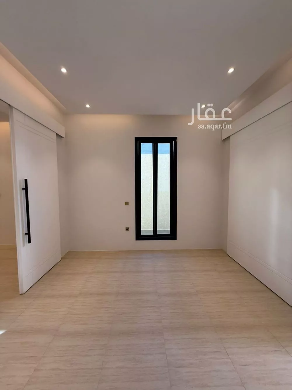 فيلا للبيع في شارع خالد بن معمر, حي العارض, مدينة الرياض, منطقة الرياض 1 صورة