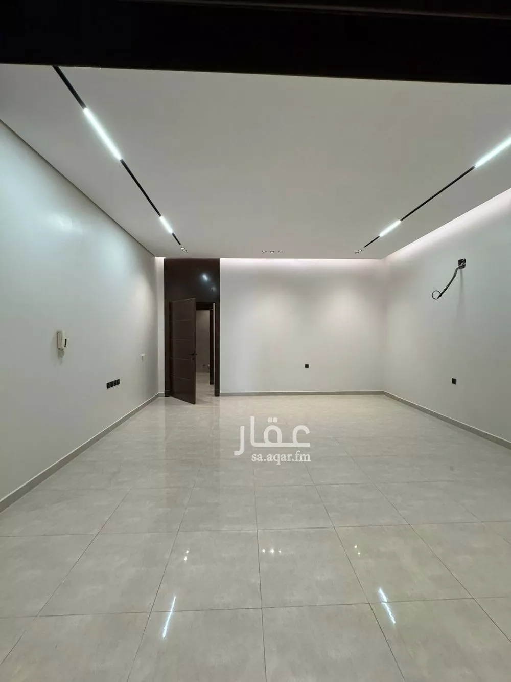 دور للبيع في شارع الضياء, حي الجنادرية, مدينة الرياض, منطقة الرياض 1 صورة