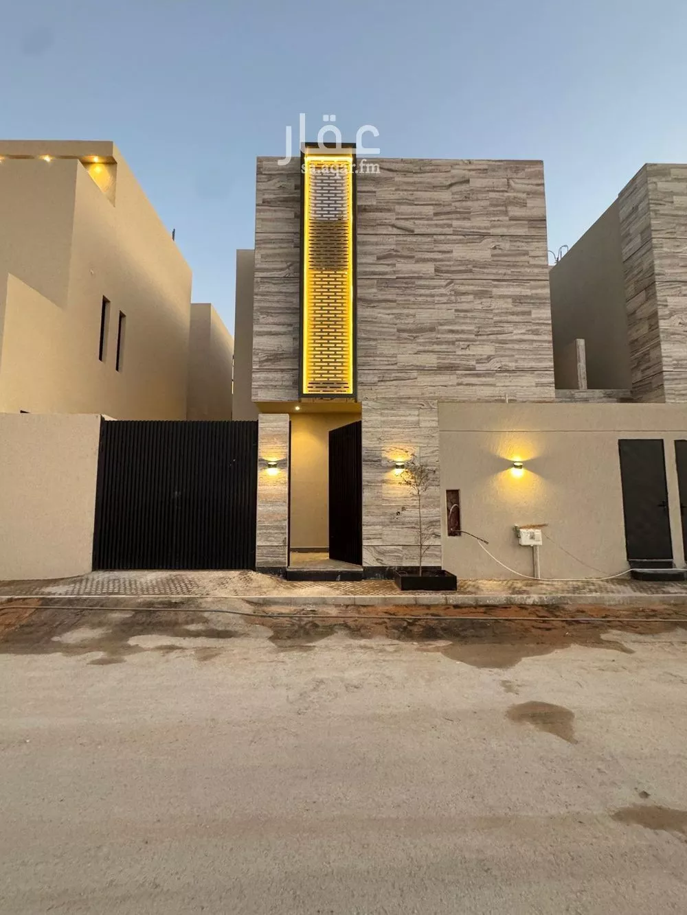 فيلا للبيع في شارع 41414, حي الرمال, مدينة الرياض, منطقة الرياض 1 صورة