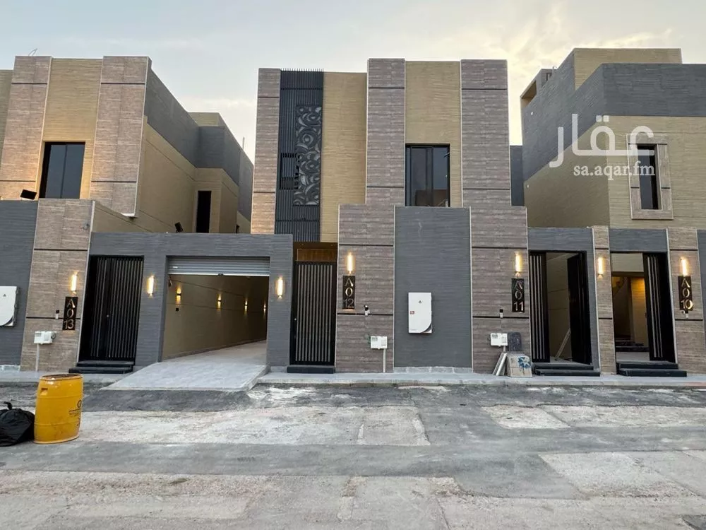 دور للبيع في شارع رقم 322, حي المونسية, مدينة الرياض, منطقة الرياض 1 صورة