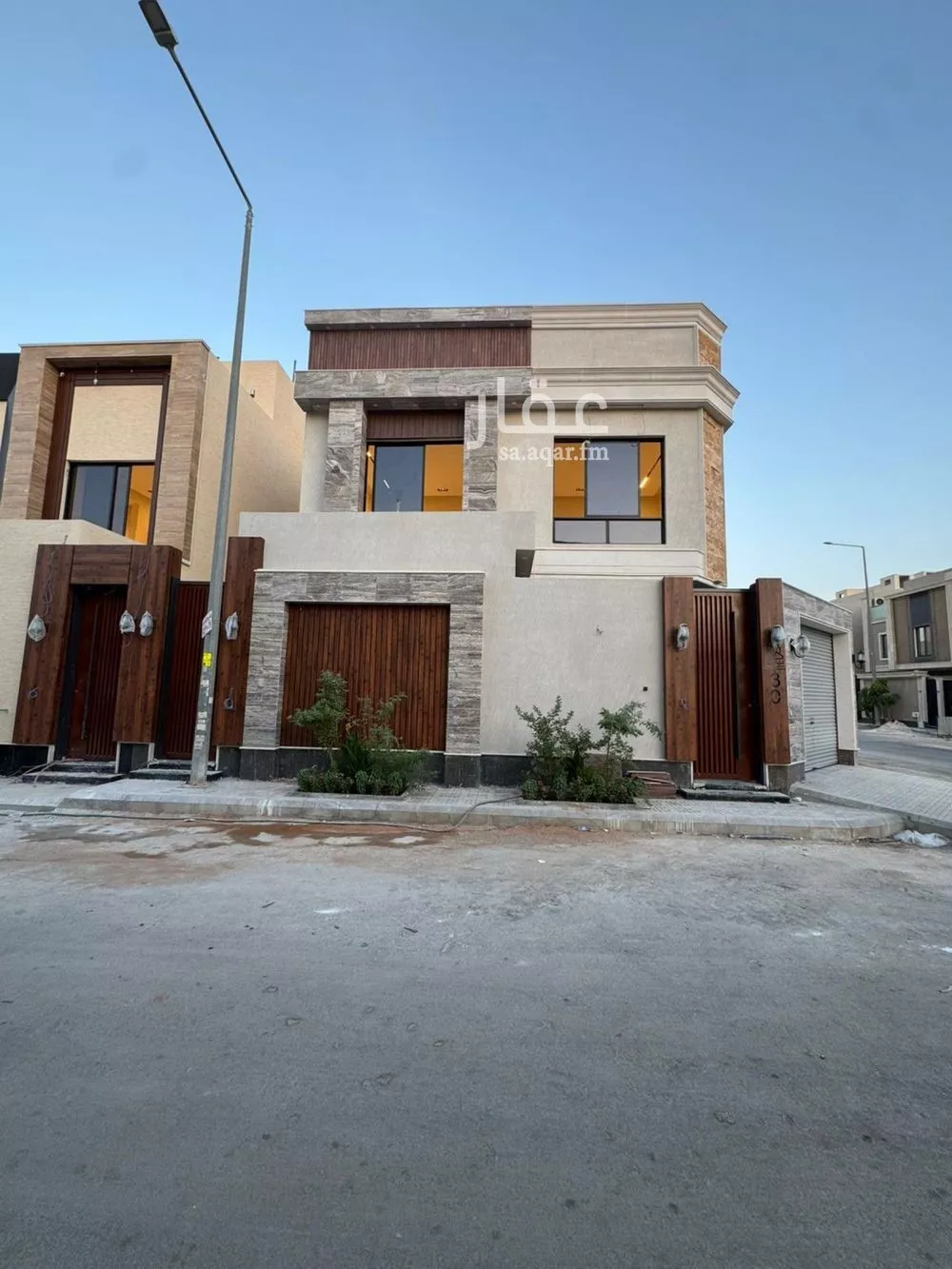 فيلا للبيع في شارع أحمد بن أصبغ, حي الرمال, مدينة الرياض, منطقة الرياض 1 صورة