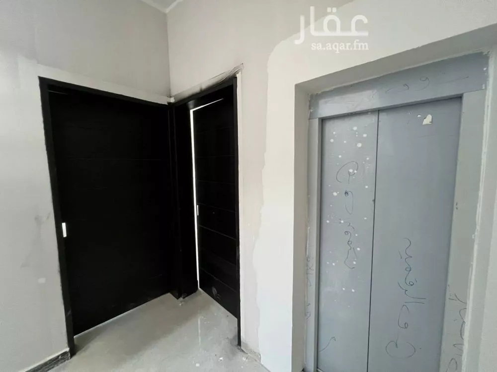 دور للبيع في شارع حقل, حي المعيزيلة, مدينة الرياض, منطقة الرياض 1 صورة