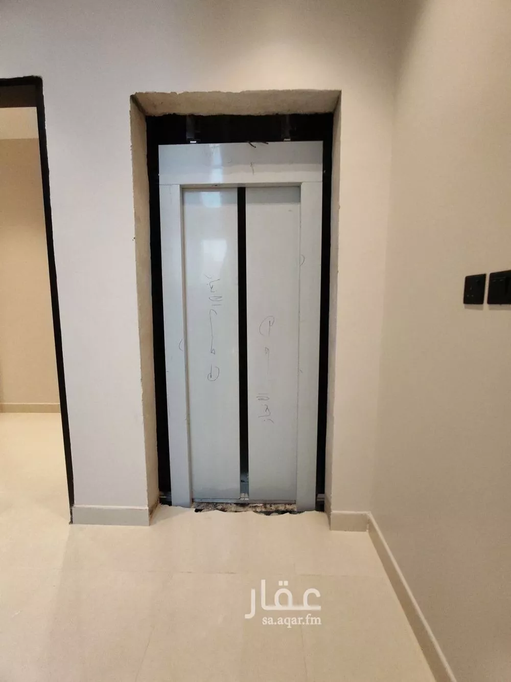 دور للبيع في شارع النايفة, حي اليرموك, مدينة الرياض, منطقة الرياض 1 صورة