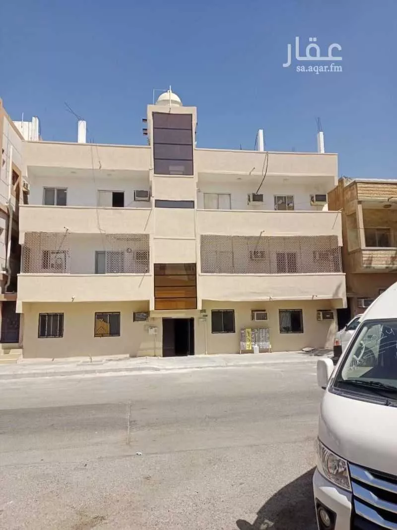 عمارة للبيع في الشارع السابع عشر ، حي الثقبة ، الخبر ، الخبر 1 صورة